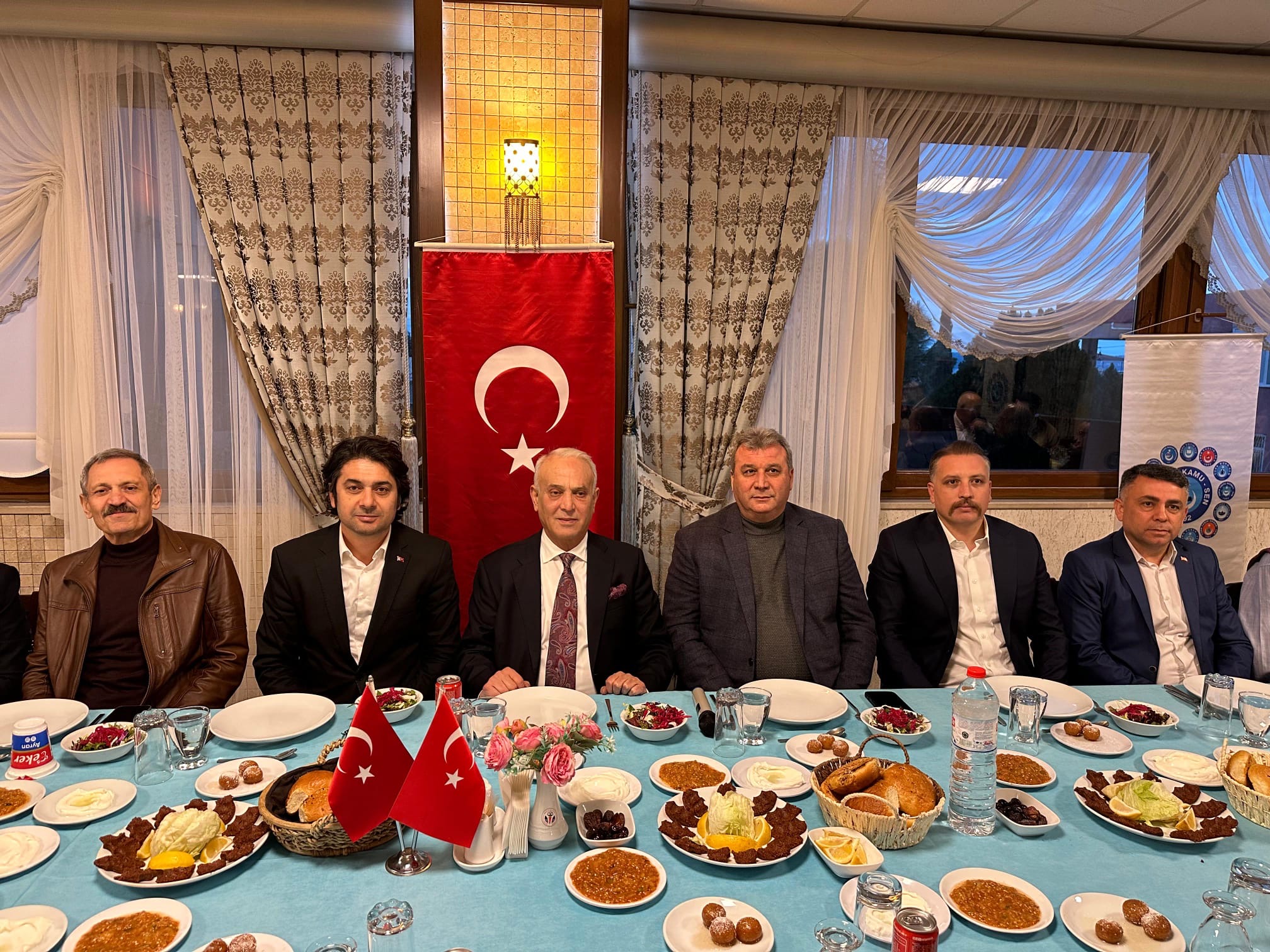 Yusuf Kanlı: Geleceğe emin adımlarla yürüyoruz