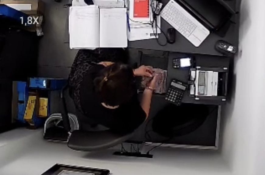 Kuzenini 25 Milyon Lira Dolandırdı