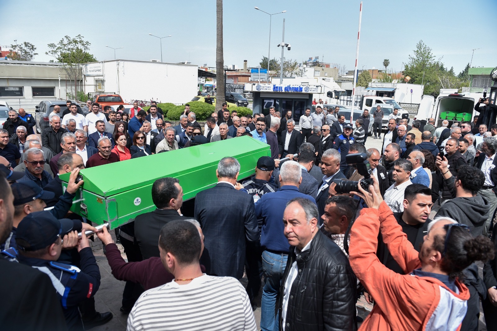 Seyhan’ın Acı Günü: Meclis Üyesi Metin Erdoğan Son Yolculuğuna Uğurlandı