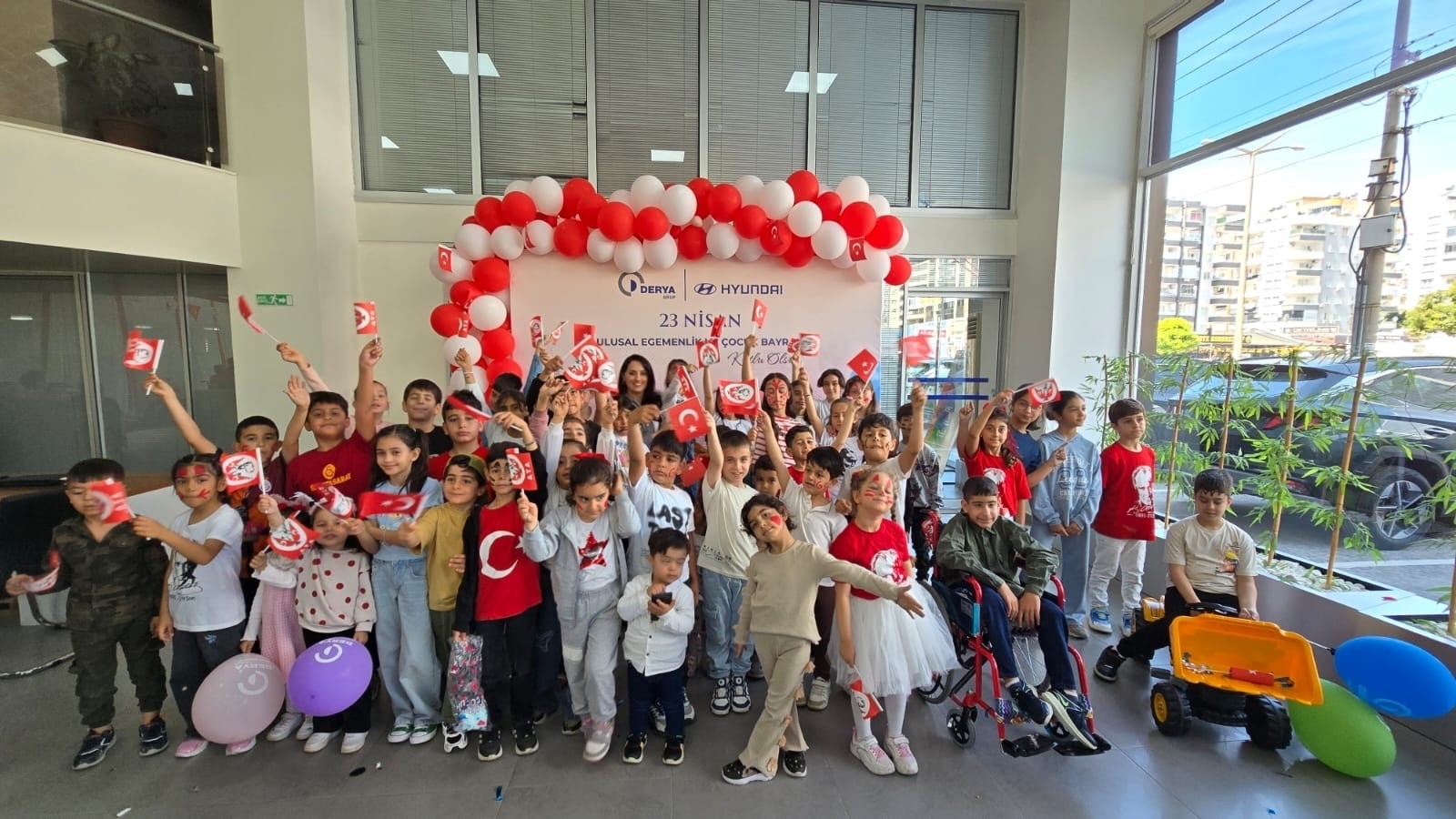 DERYA GRUP’TAN 23 NİSAN’A ÖZEL ANLAMLI ŞENLİK