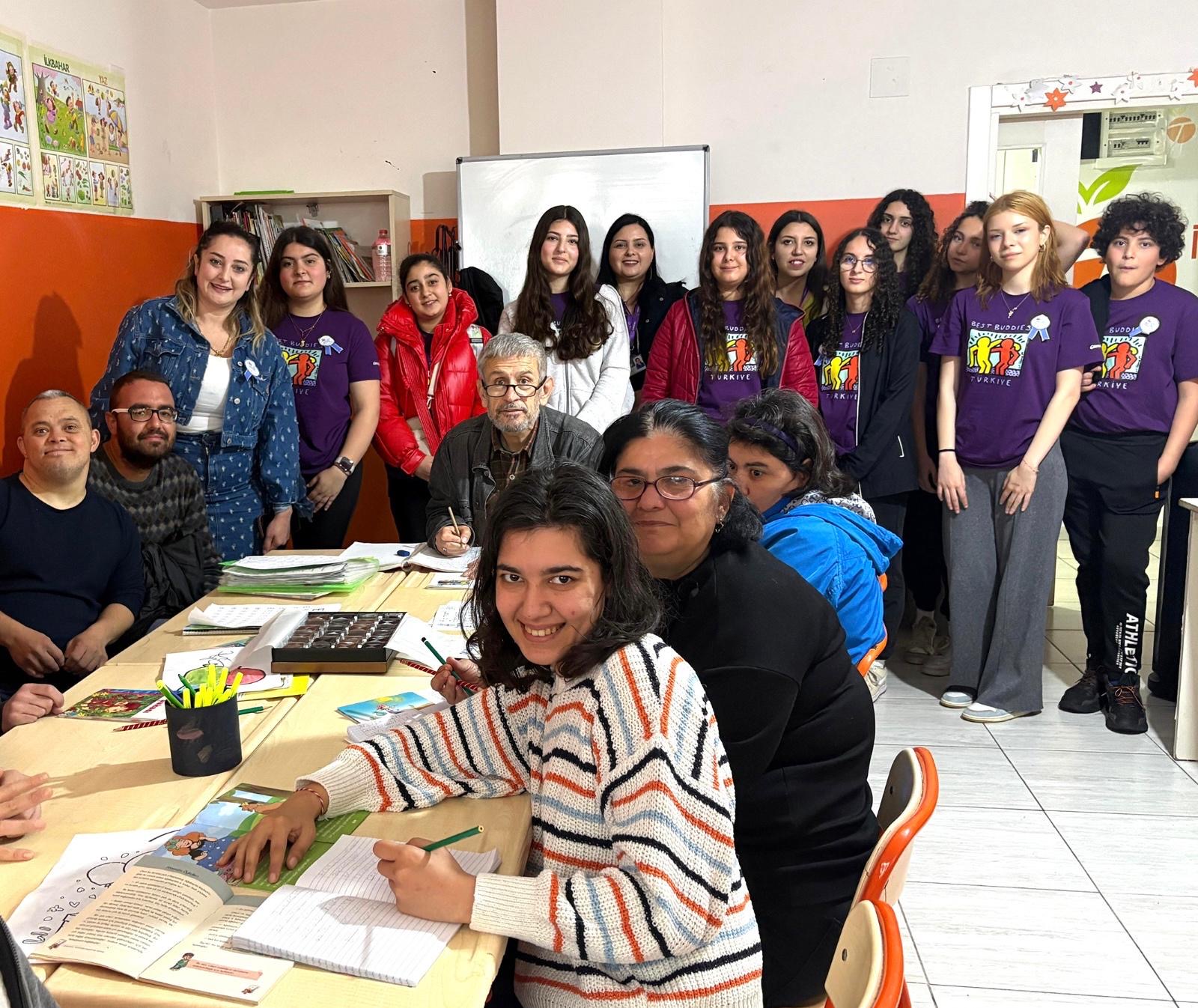 GÜNDOĞDU BEST BUDDIES PROJESİ İLE YANINIZDAYIZ