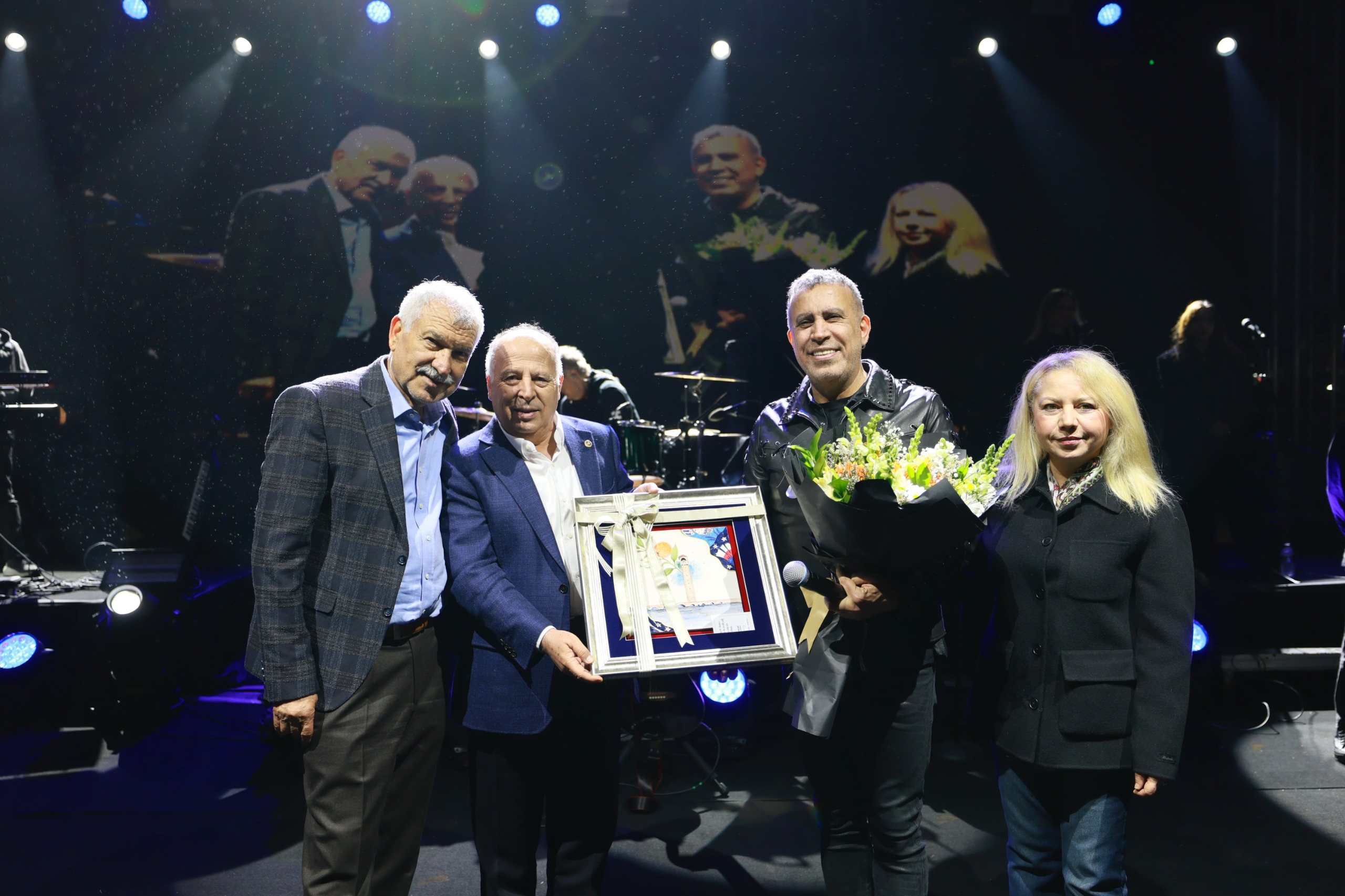 ADANALILAR HALUK LEVENT’LE TEK YÜREK OLDU