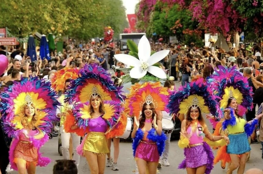 Portakal Çiçeği Karnavalı Uzatıldı