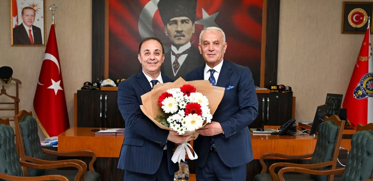 “Türk polisi her zaman devletimizin hizmetindedir”