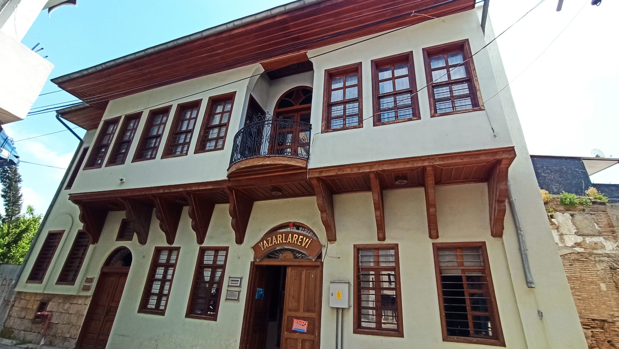 Çukurova Sanat  Girişimi kurdu