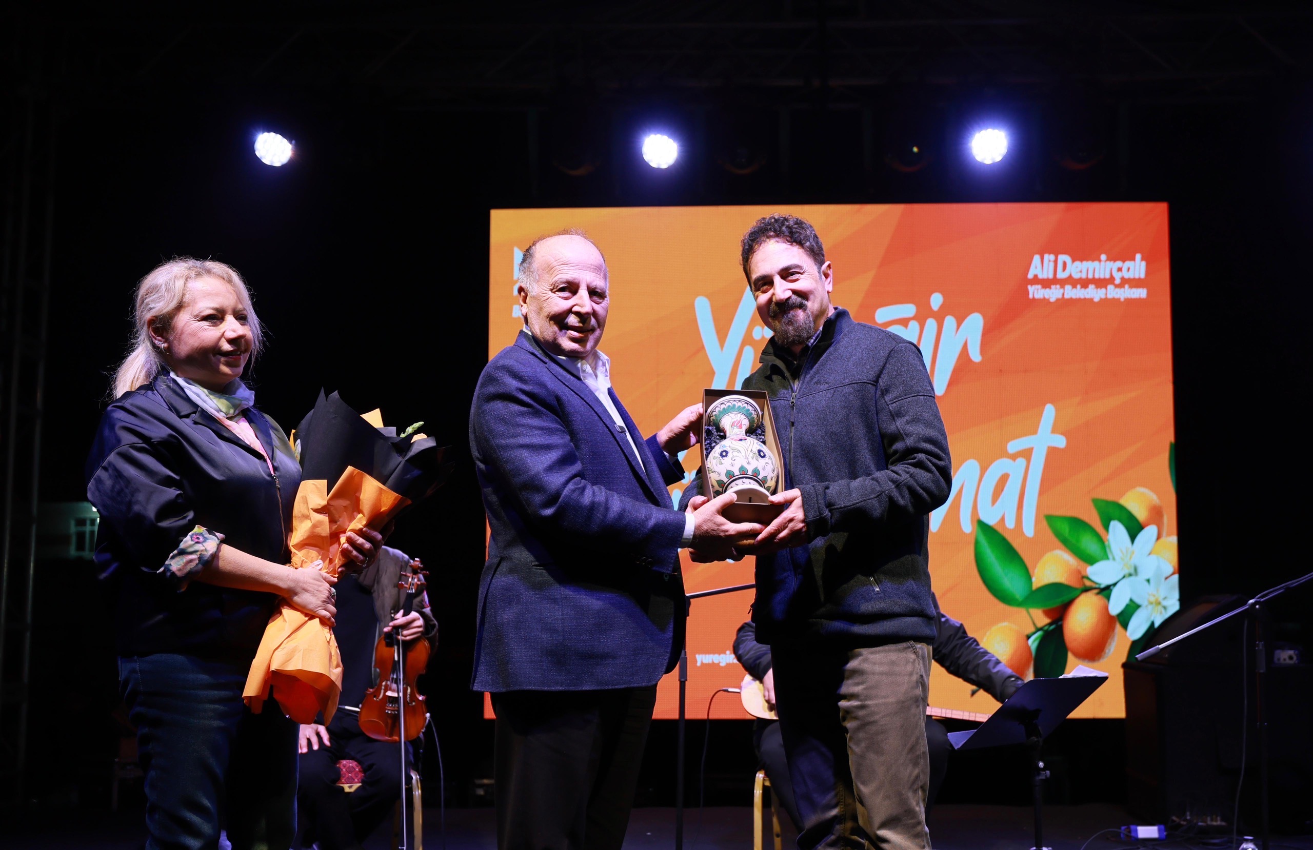 BAŞKAN ALİ DEMİRÇALI: “YARINLAR ÇOK DAHA GÜZEL OLACAK”