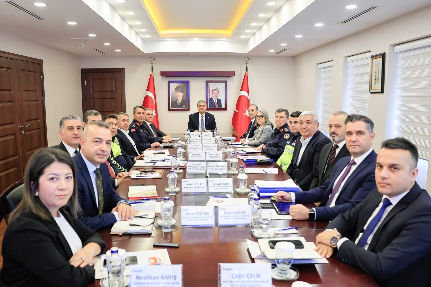 İL TRAFİK YÜRÜTME KURULU TOPLANTISI VALİ MUSTAFA YAVUZ’UN BAŞKANLIĞINDA GERÇEKLEŞTİRİLDİ