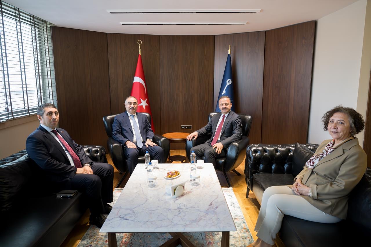 YAVUZ AĞIRALİOĞLU’NUN KONUĞU AZERBAYCAN  BÜYÜKELÇİSİ DR. REŞAD MEMMEDOV OLDU