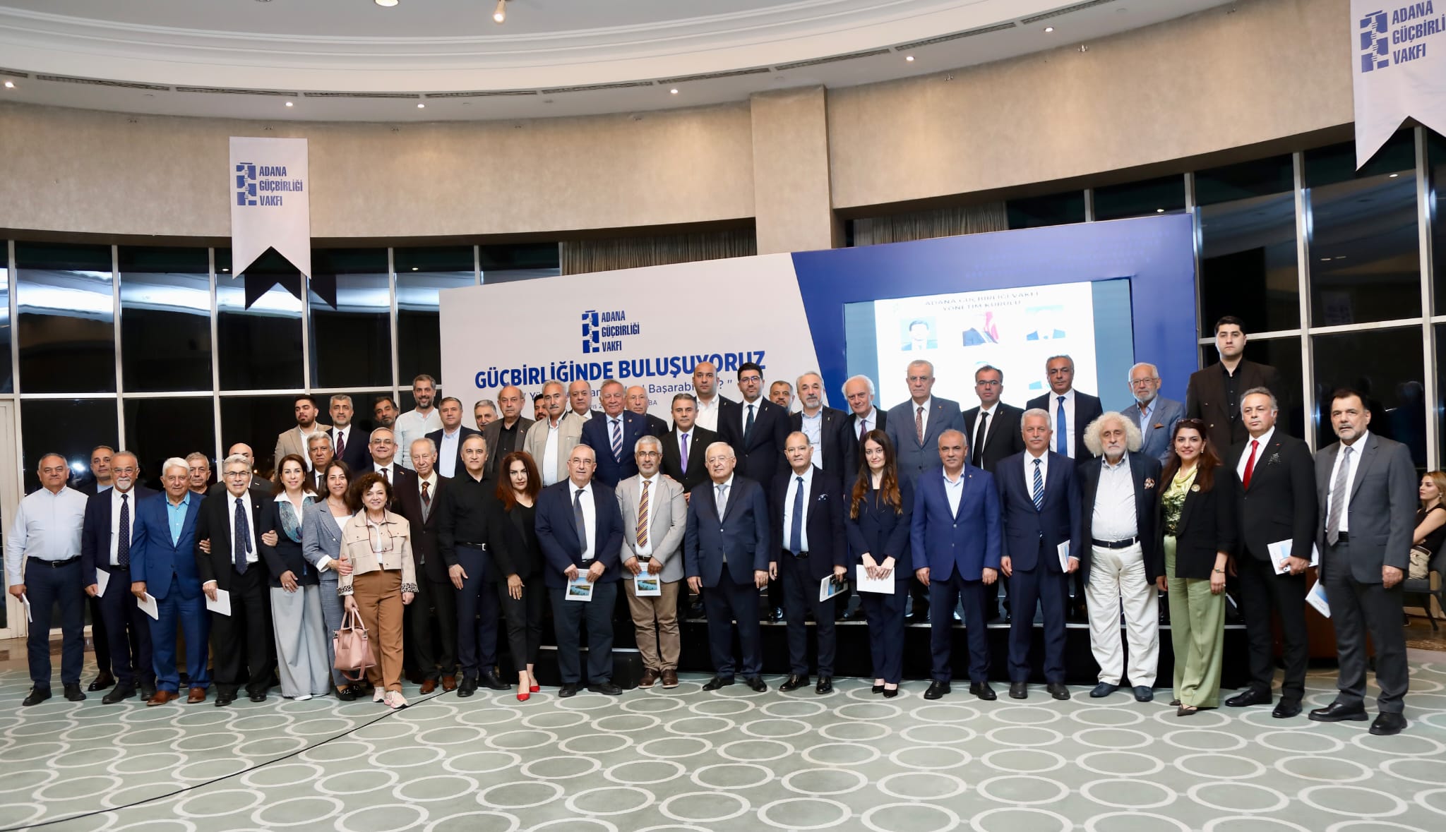 ADANA GÜÇBİRLİĞİ VAKFI KURUCU BAŞKANINI AĞIRLADI