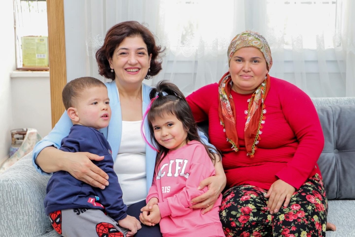 Süreyya Yavuz Anneler Günü’nü Kutladı