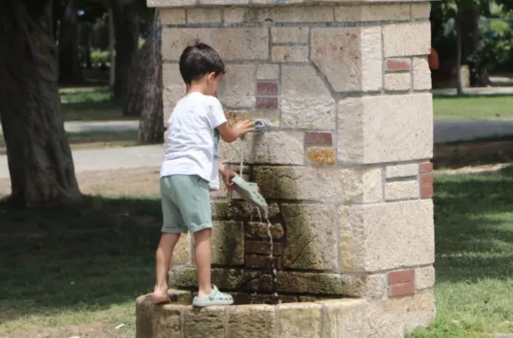 Termometreler 35 Dereceyi Gösterdi