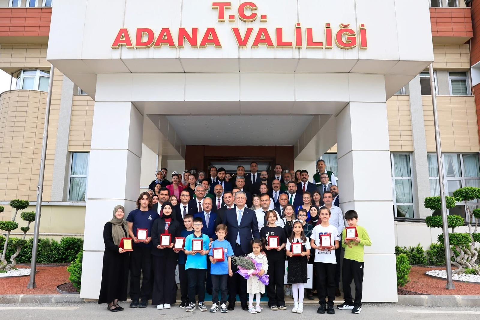 YEŞİLAY HAFTASI YARIŞMALARININ ÖDÜLLERİ SAHİPLERİNİ BULDU
