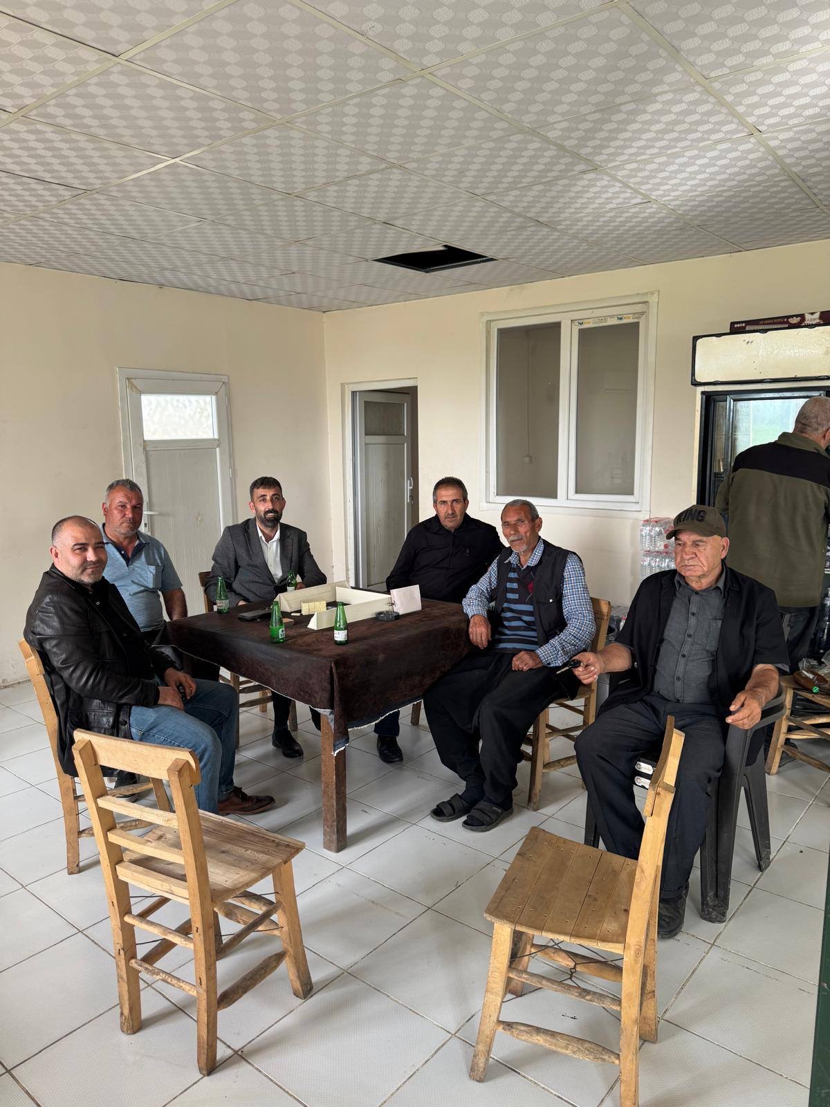 Anahtar Parti Yüreğir Teşkilatı Köy Köy Geziyor