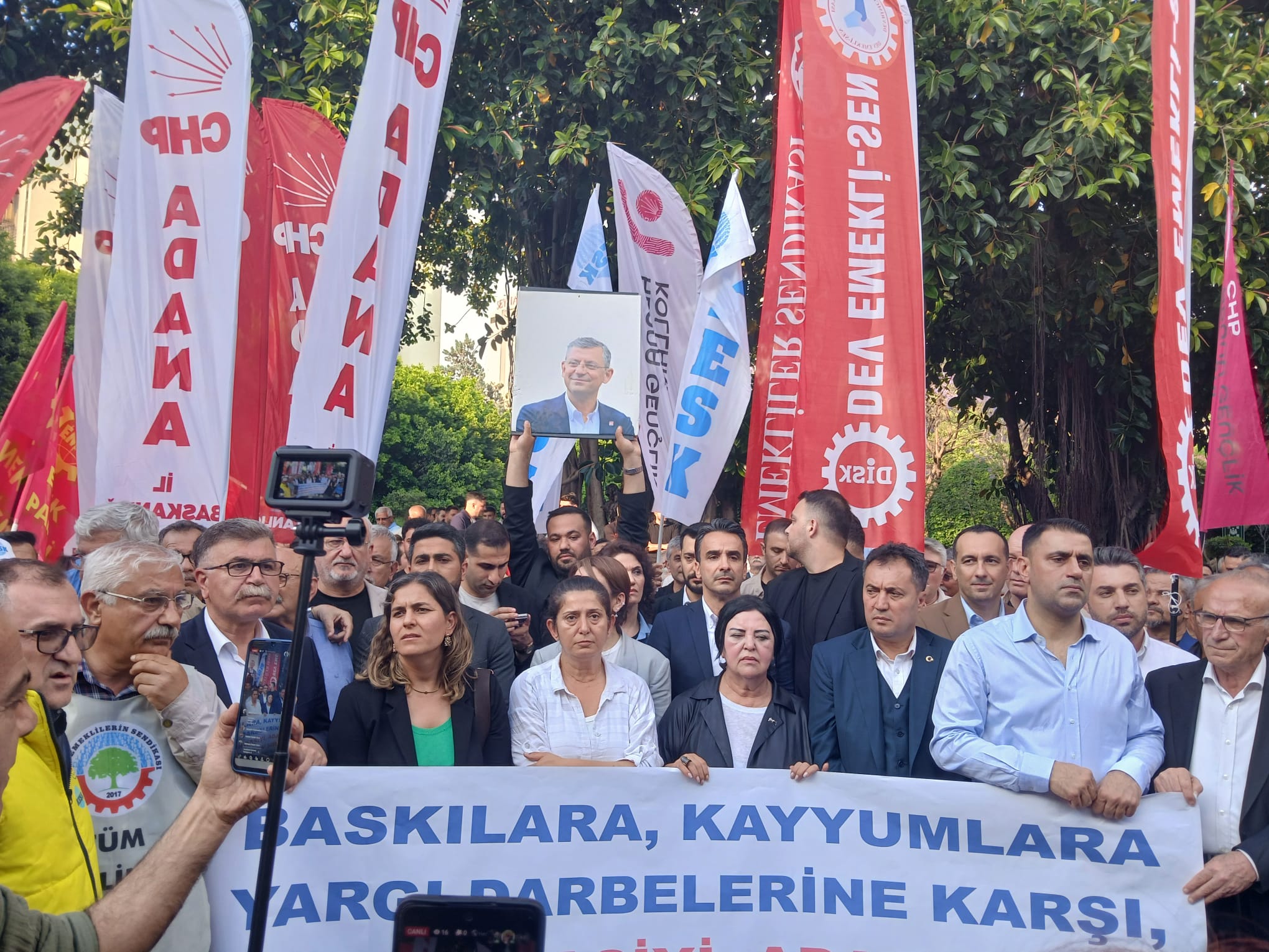 Adana’da CHP ve STK’lardan Ortak Demokrasi Mesajı