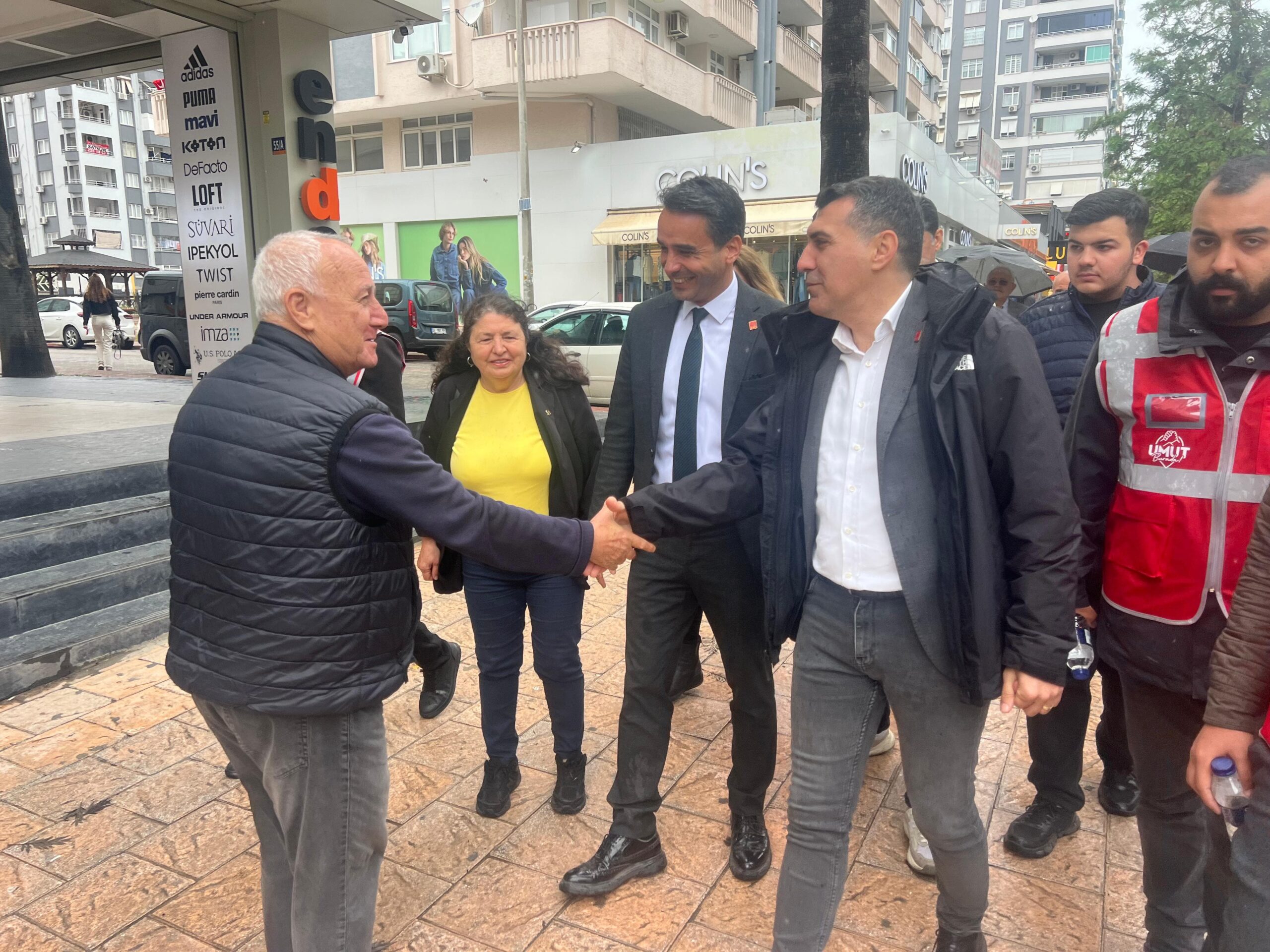 CHP Adana, Sahaya İndi