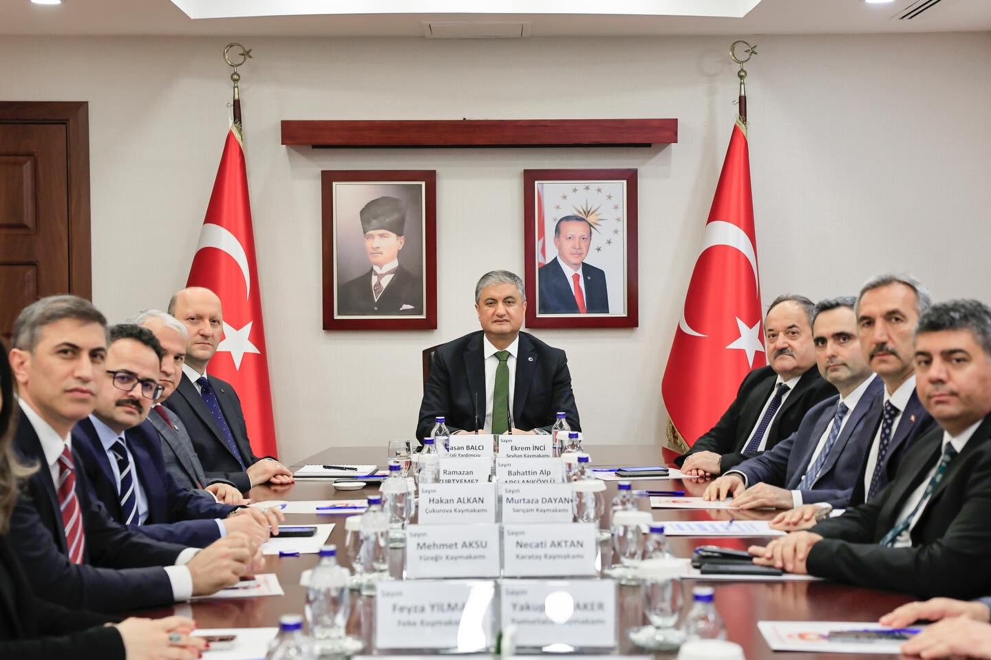 VALİ MUSTAFA YAVUZ’UN BAŞKANLIĞINDA İLÇELERDE YÜRÜTÜLEN ÇALIŞMALAR DEĞERLENDİRİLDİ