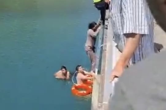 Göle Düşen Kadın Kurtarıldı