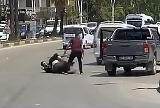 Caddedeki Kavganın Tarafları Tutuklandı