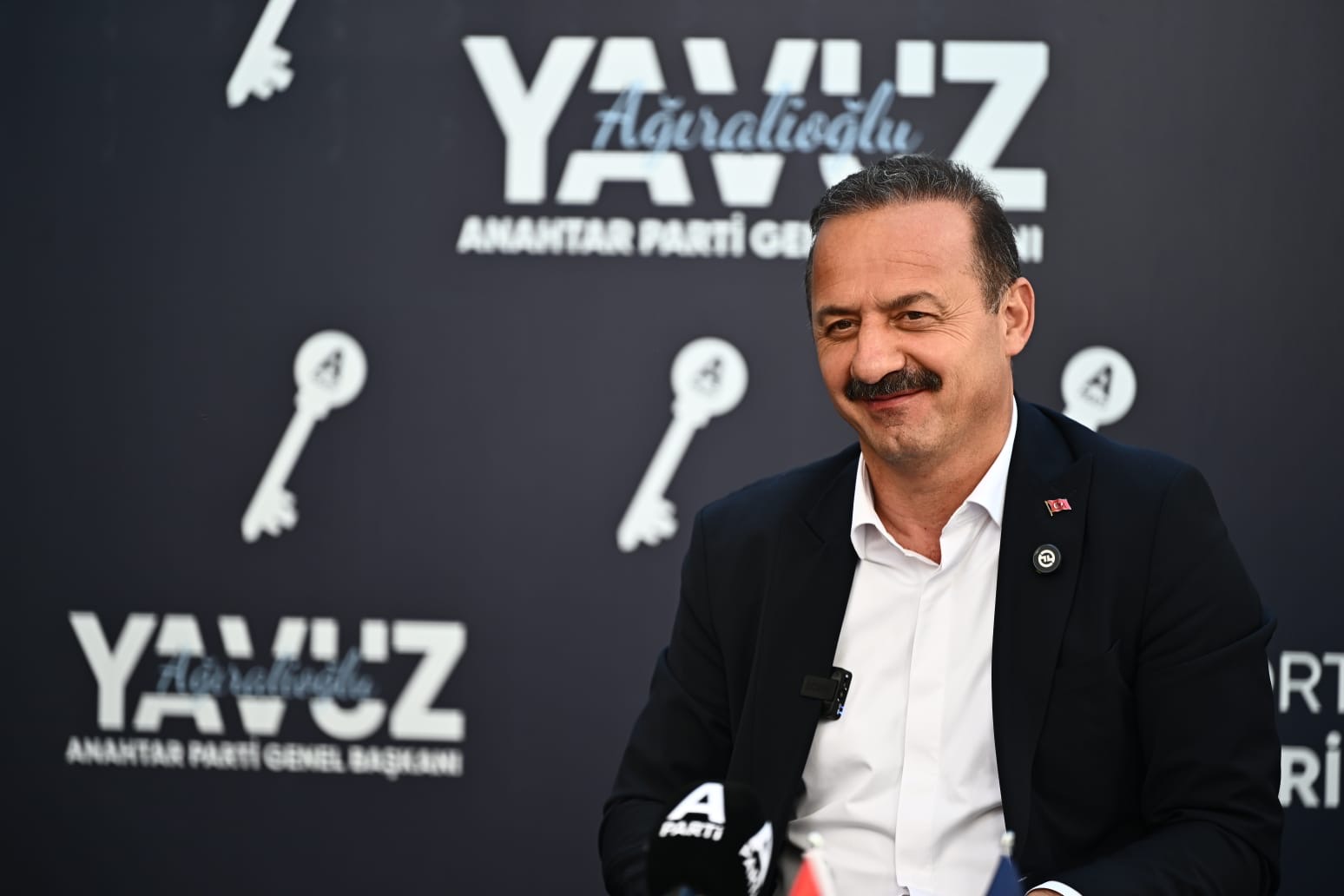 YAVUZ AĞIRALİOĞLU: DEVLETİMİZİ HALELDAR EDECEK EN UFAK BİR LEKEYE TEBESSÜM ETMEDİK!..