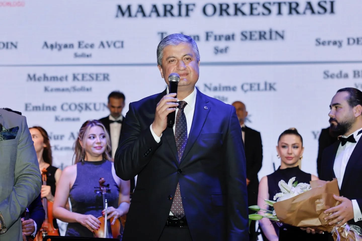 VALİ MUSTAFA YAVUZ MAARİF ORKESTRASININ MUHTEŞEM KONSERİNE KATILDI