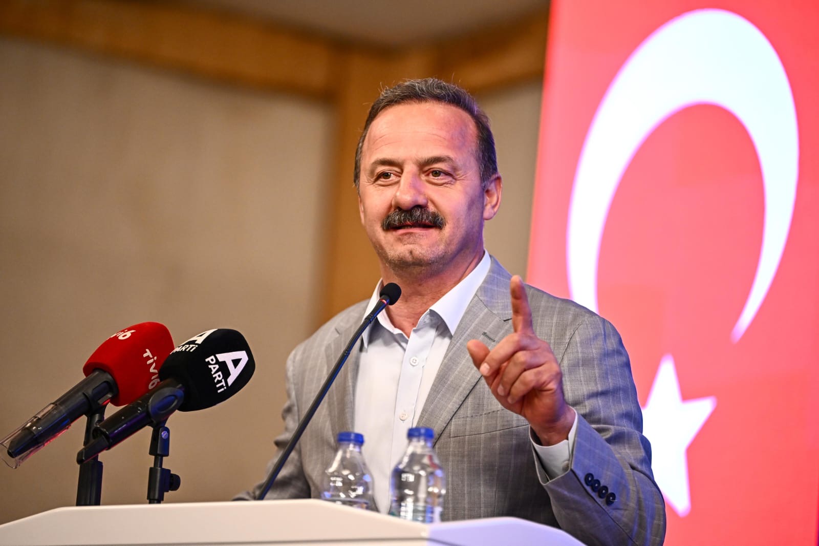 YAVUZ AĞIRALİOĞLU’NDAN CUMHURBAŞKANI ERDOĞAN’A FAİZ YANITI: FAİZE KİLİT, BEREKETE ANAHTAR!..