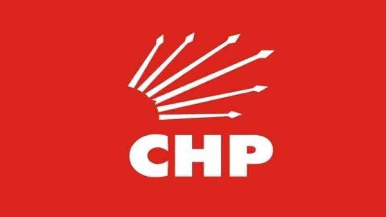 CHP ADANA’DA DİSİPLİN KURULU DA GÖREVDEN ALINDI