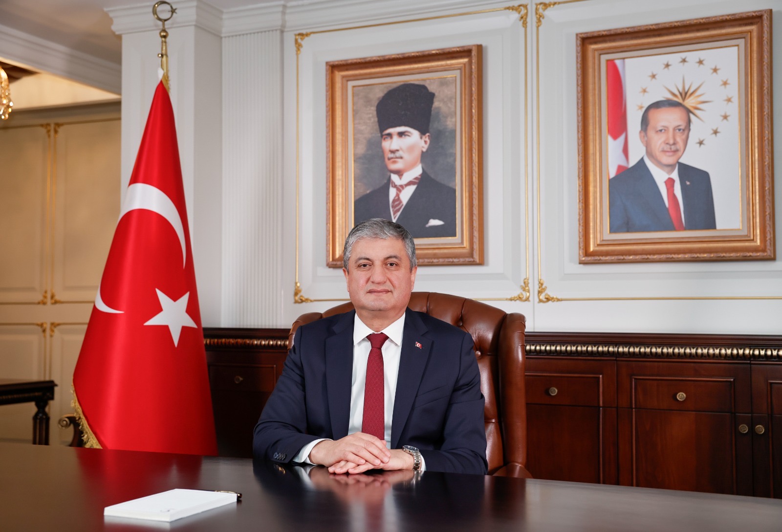 VALİMİZ SAYIN MUSTAFA YAVUZ’UN BABALAR GÜNÜ MESAJI