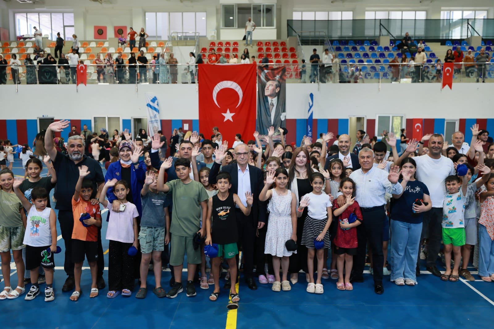 YÜREĞİR BELEDİYESİ YAZ SPOR OKULLARI COŞKUYLA BAŞLADI