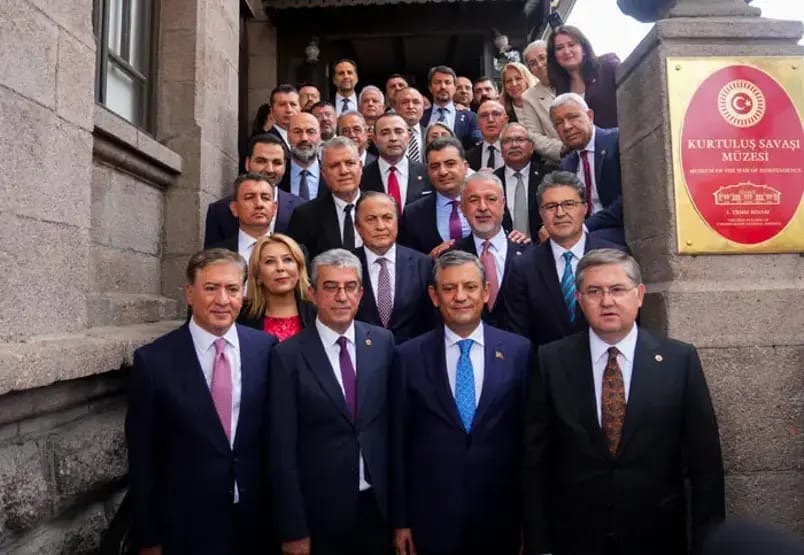 Ana Muhalefet ‘Seçimsiz’ Değişti