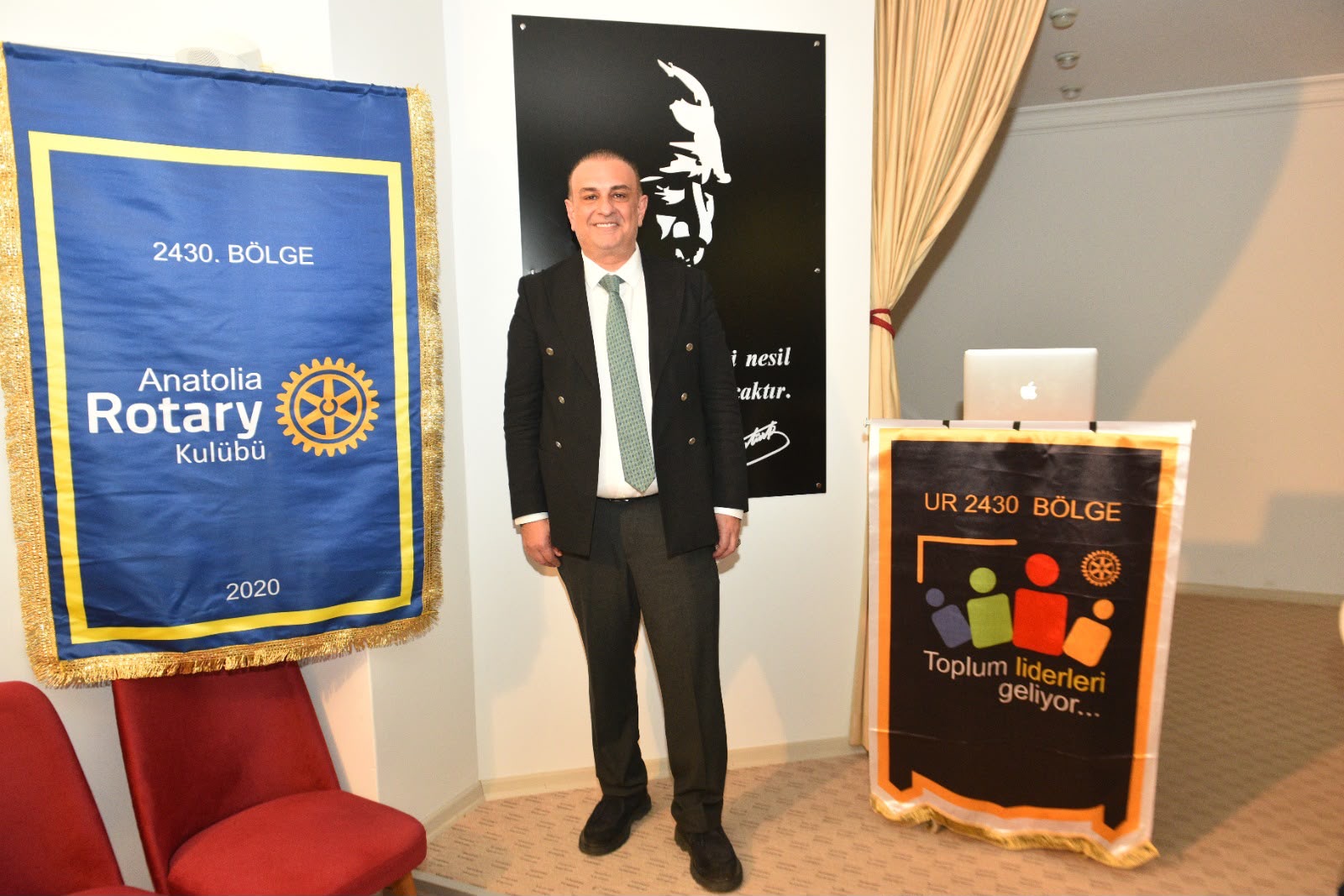Anatolia Rotary Kulübü’nde Toplu İstifa: Eski Başkan Tanır Emre Üzelgeçici 10 Kişiyle Ayrıldı