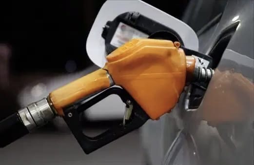 Benzin ve Motorin Zamlanıyor