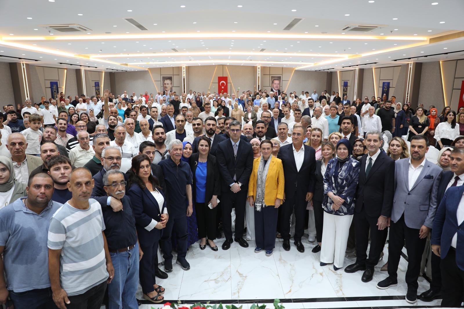 AK PARTİ ADANA’DA 25. KURULUŞ YIL DÖNÜMÜ COŞKUSU