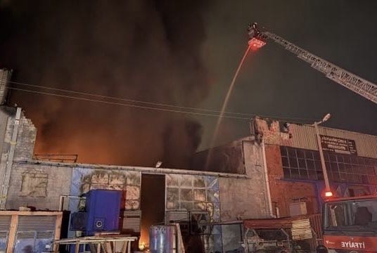 Ayakkabı Üretim Fabrikasında Yangın