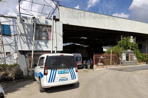 İş İnsanı Bürosunda Öldürüldü