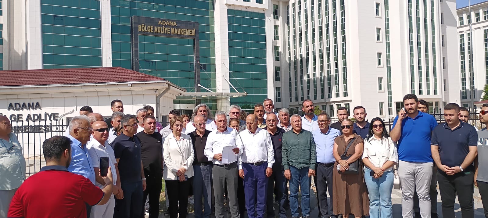YEŞİLYURT’TAN GÜRLEK’E ÇAĞRI: YÜREĞİR’DE GÖZLER YARGIDA