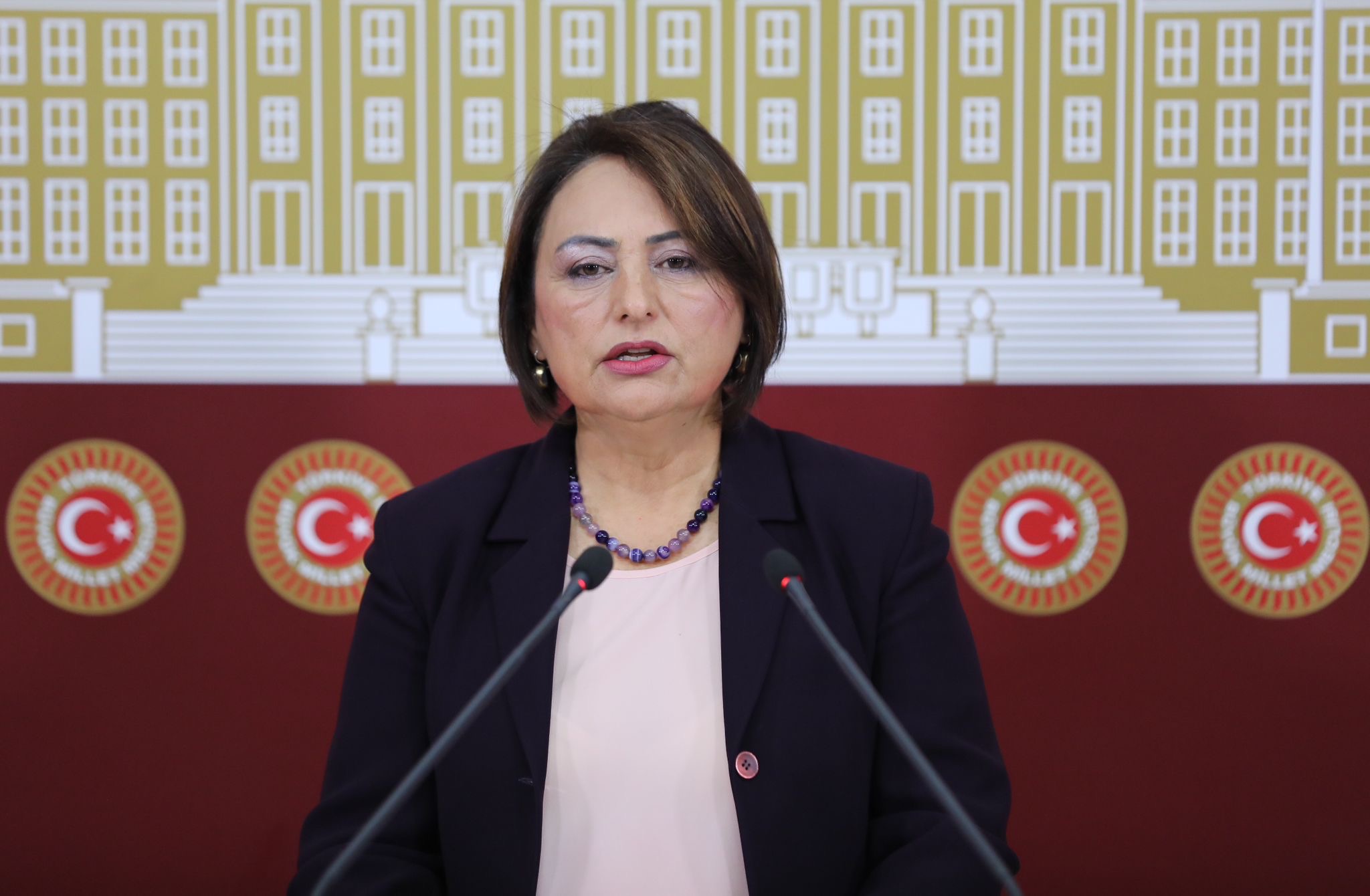 “Milletin malını satarak hazine açığı kapatılamaz”