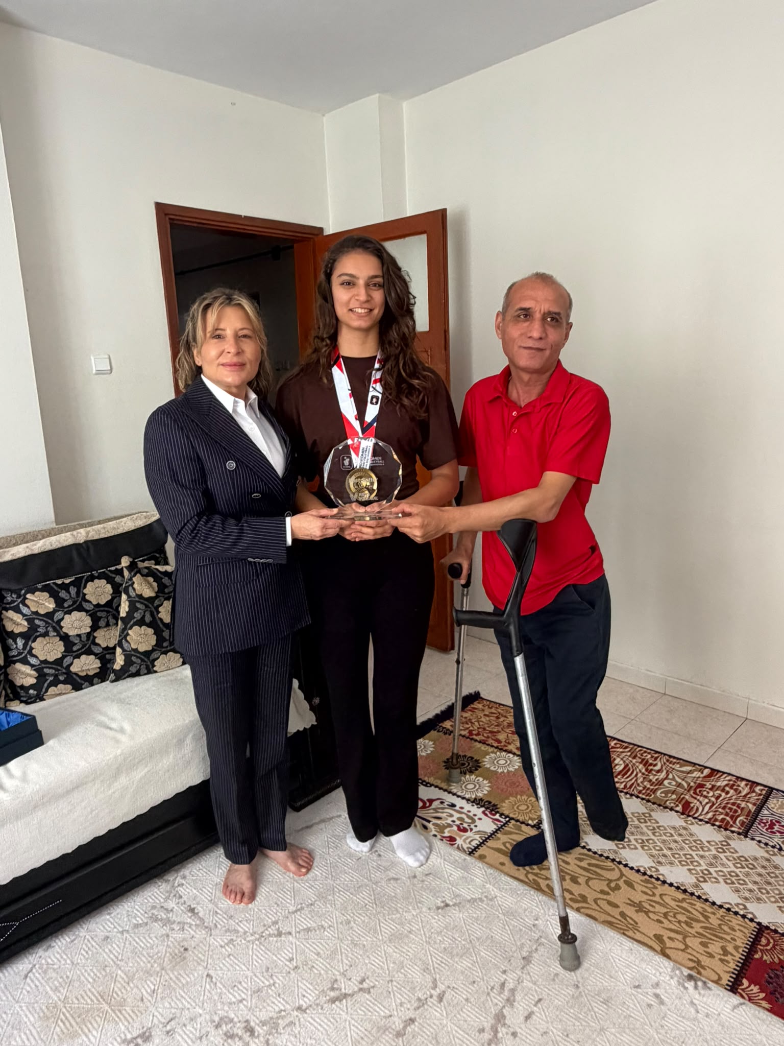 Milli sporcu Aleyna Oruç’un üniversite hayaline Filiz Kepme’den destek: “Hayatın bana emanet”