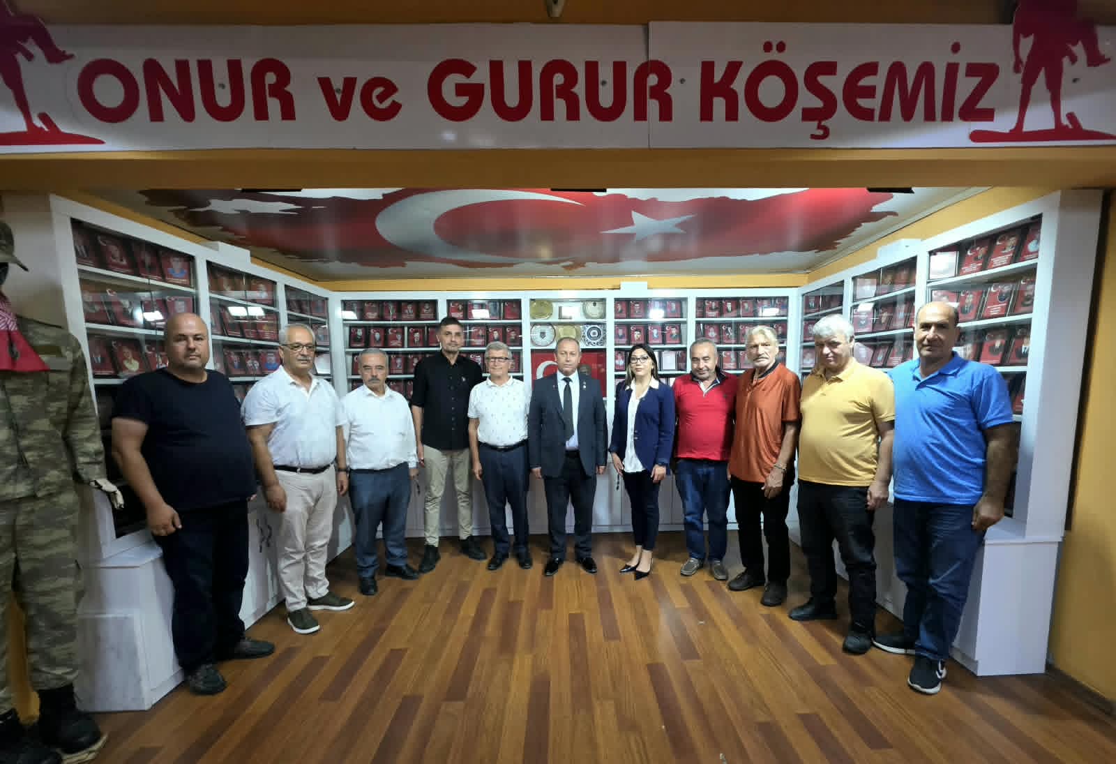 Kutlu Parti Adana’dan Gaziler Derneği’ne anlamlı ziyaret…
