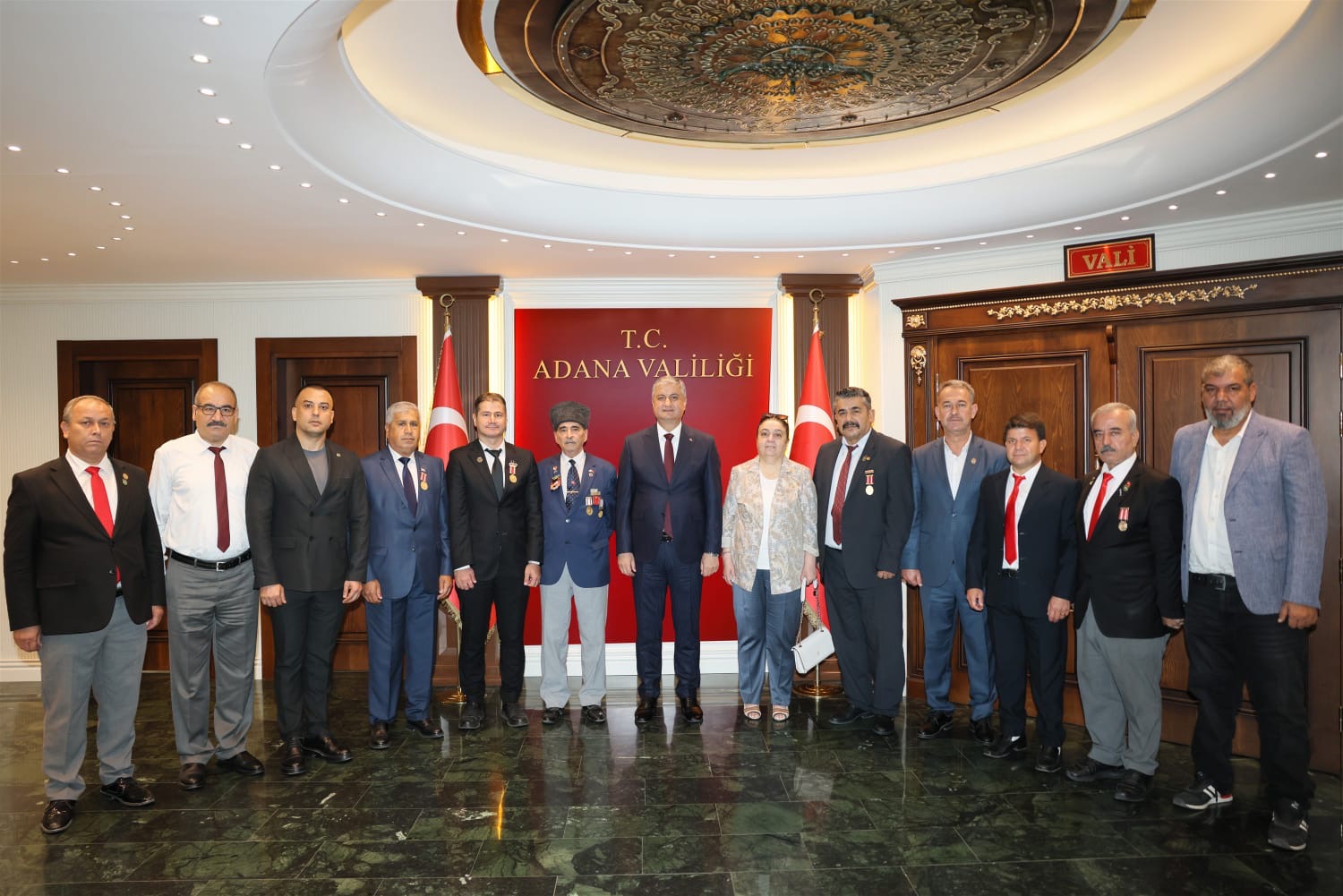 VALİ MUSTAFA YAVUZ “GAZİLER GÜNÜ”NDE ŞEHİT VE GAZİ DERNEKLERİNİ MİSAFİR ETTİ