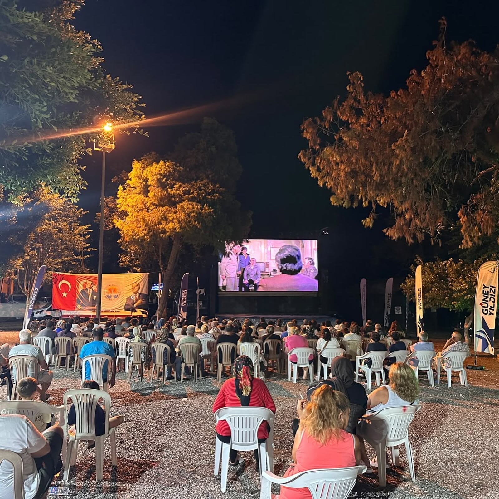 33. Altın Koza, Yumurtalık’ta sinema coşkusuyla başladı